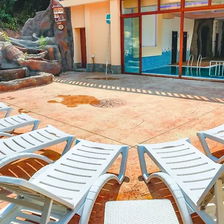 за гост хит хаус и * בראטיסגובו