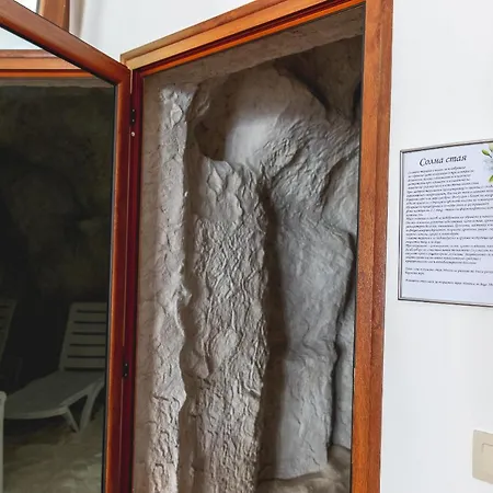 за гост хит хаус и אכסניה