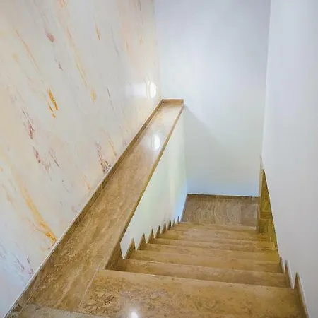 אכסניה за гост хит хаус и