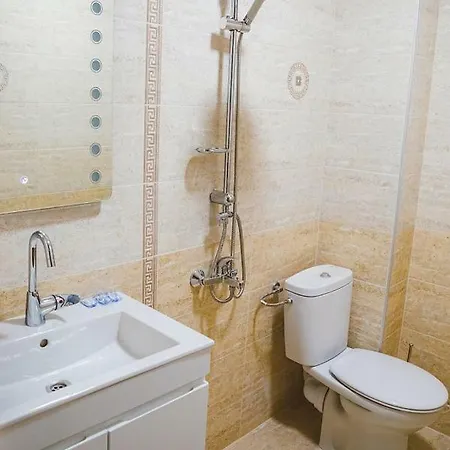 за гост хит хаус и Hostel Bracigovo