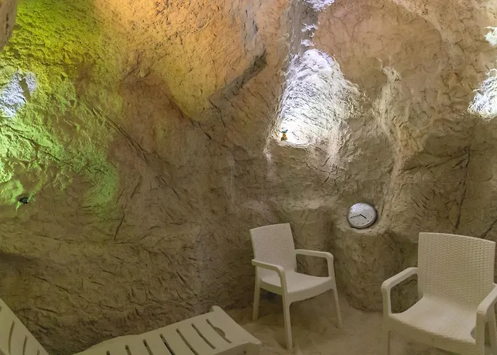 за гост хит хаус и 旅馆 *