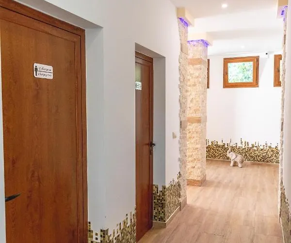 за гост хит хаус и *