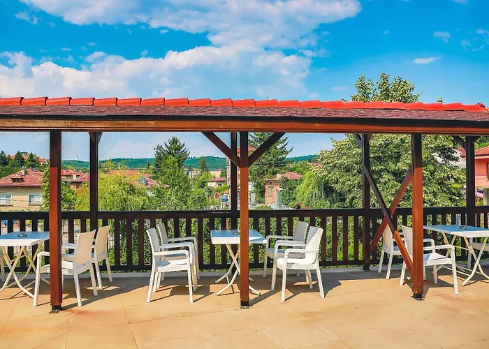 за гост хит хаус и *